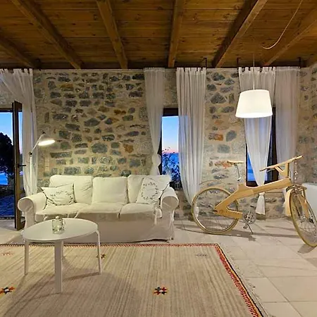 Aegila Boutique 4*